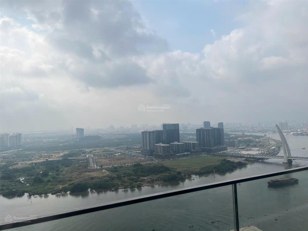 Chỉ 2x tỷ. định cư nước ngoài cần bán căn góc 3pn109m2 tầng cao view sông sài gòn. sổ hồng lâu dài