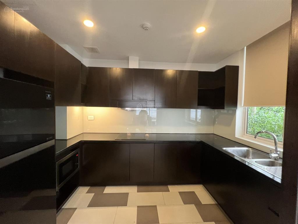 Hạ 4 tỷ còn 3x tỷ căn villa 5pn300m2 ngay mặt biển mỹ khê. sổ đỏ lâu dài sẵn sàng công chứng