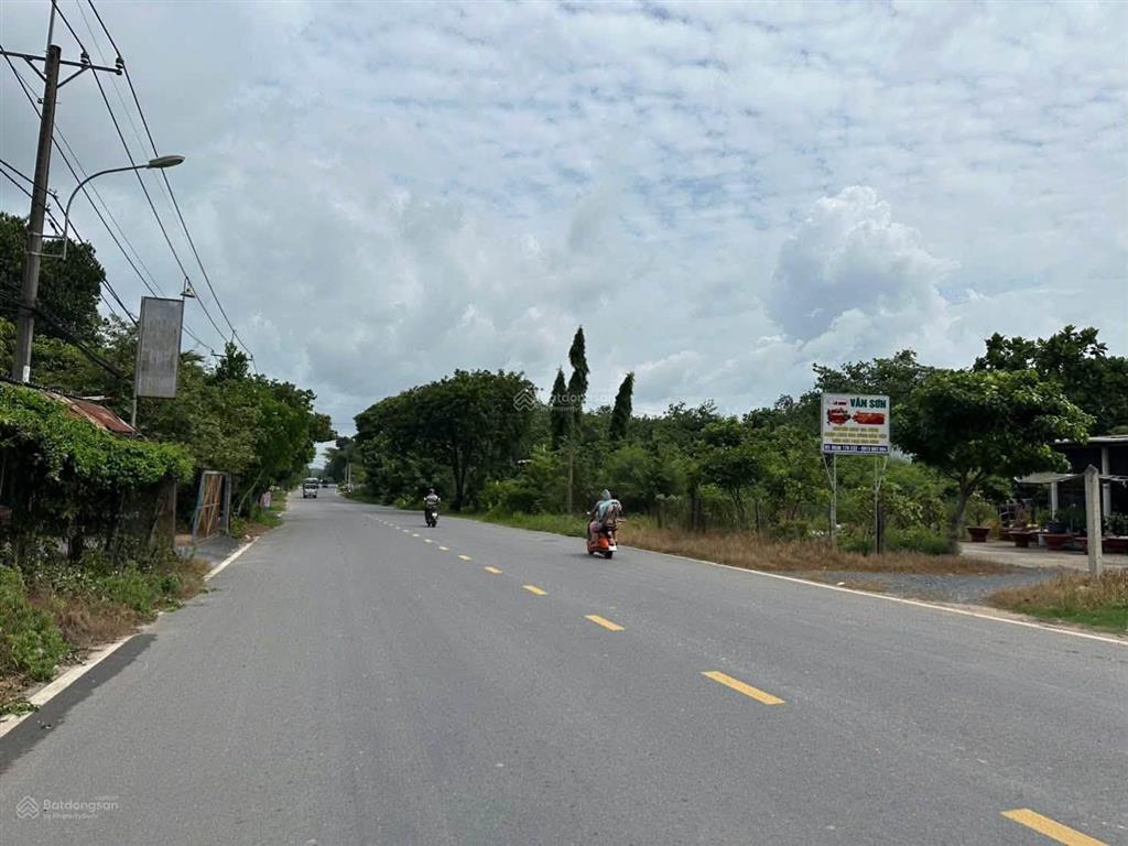 Đất mặt tiền tỉnh lộ 15  6.000m² ngang 25m  giá tốt đầu tư
