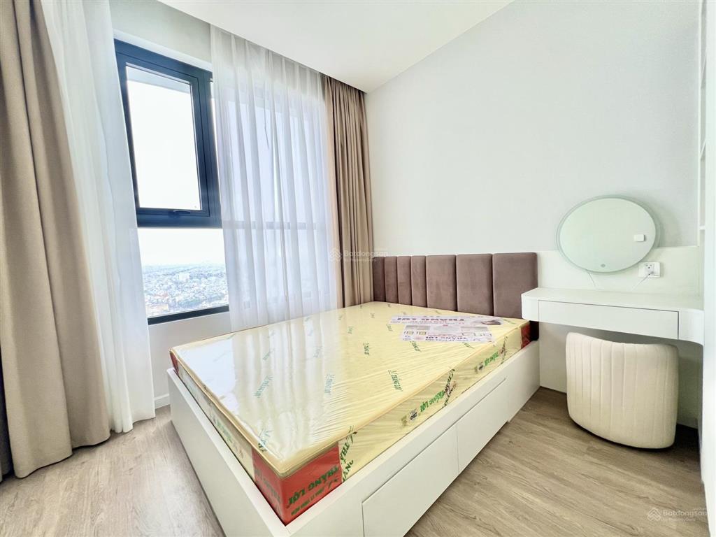 Cho thuê căn 3pn nội thất xịn đầy đủ ở liền
