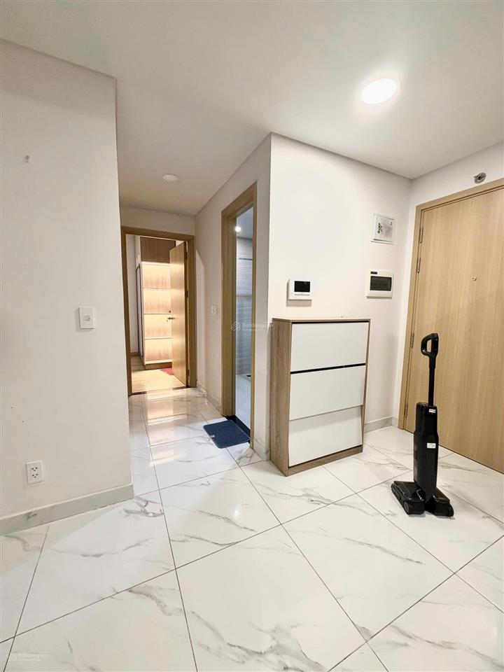 Bán căn hộ đầy đủ nội thất đẹp mới 2pn 2wc chỉ 3,620 tỷ