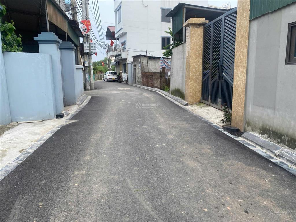 Bán 80m2 đất thôn văn thượng, xã xuân canh. đường ô tô, cách 50m ra bìa làng. tặng 10m lưu không