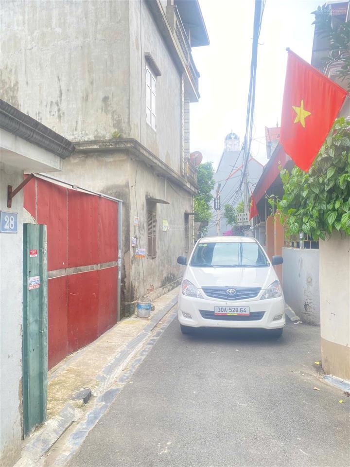 Bán 80m2 đất thôn văn thượng, xã xuân canh. đường ô tô, cách 50m ra bìa làng. tặng 10m lưu không