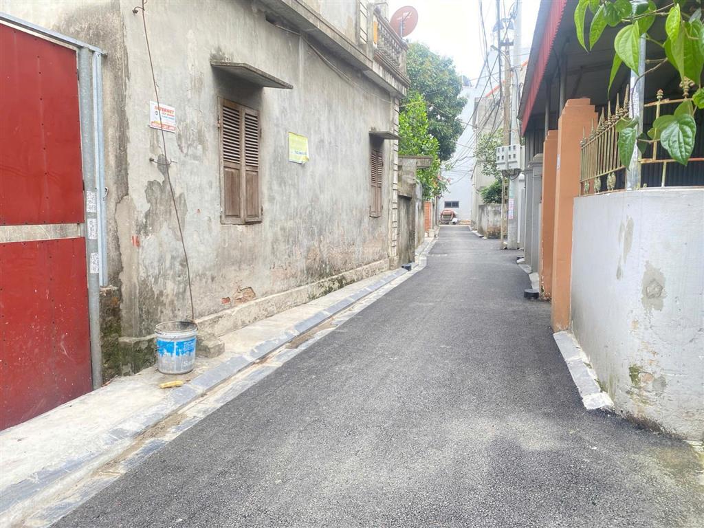 Bán 80m2 đất thôn văn thượng, xã xuân canh. đường ô tô, cách 50m ra bìa làng. tặng 10m lưu không