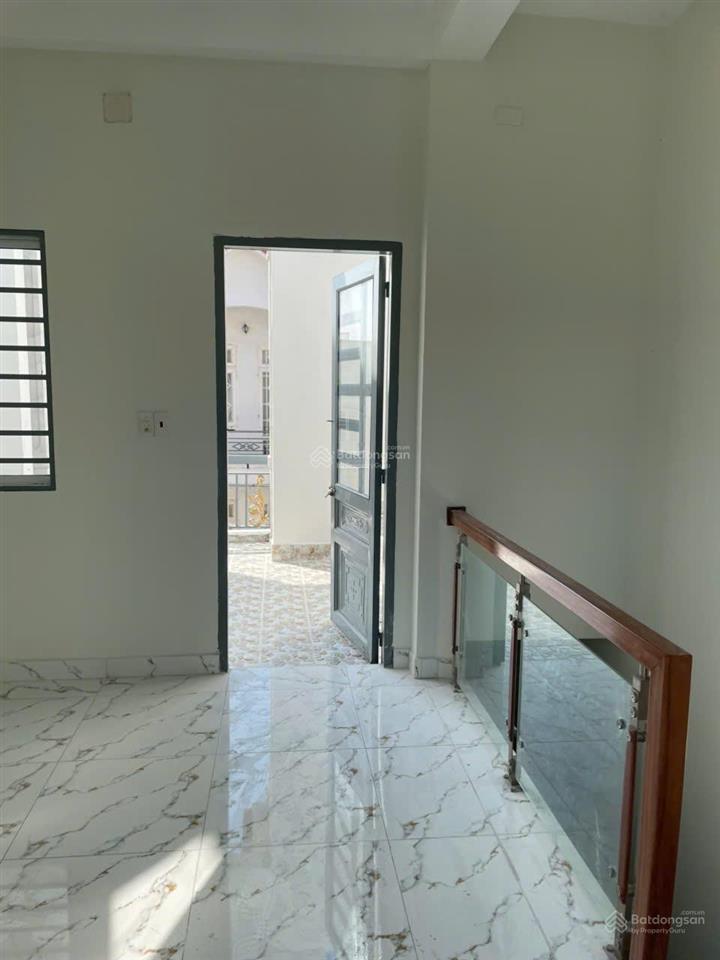 Cho thuê nhà 5x12 hẻm 33, lâm thị hố, 9.5 triệu, 61m2 giá tốt