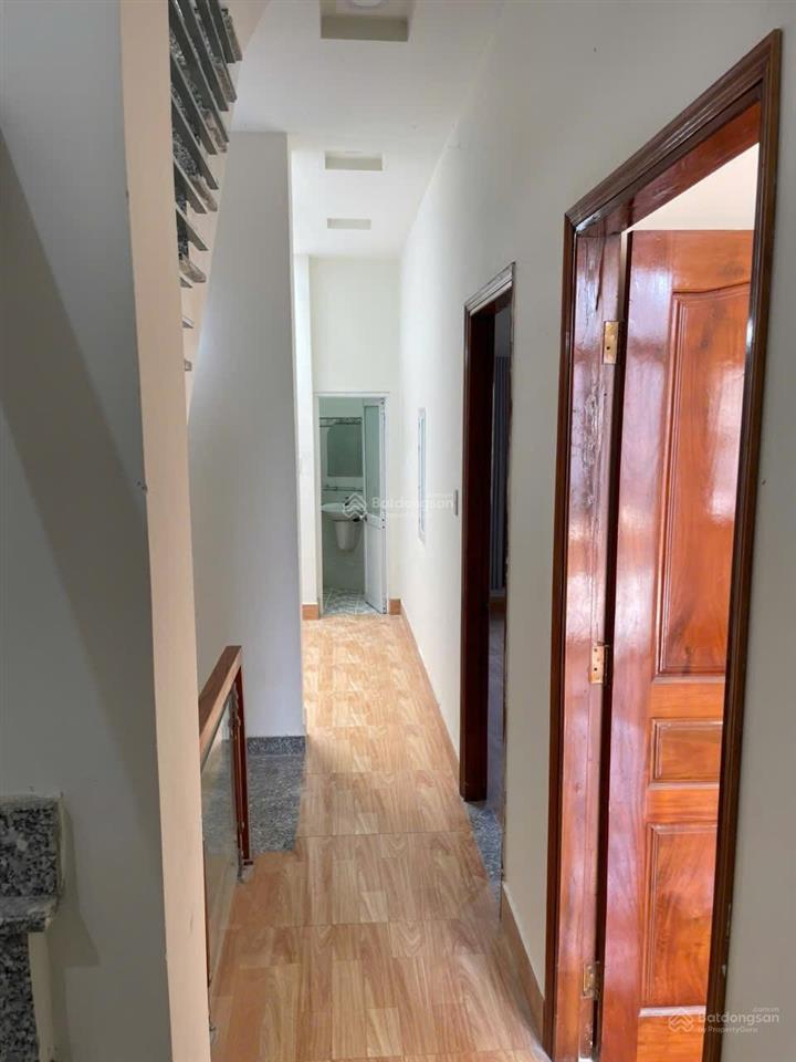 Cho thuê nhà 5x12 hẻm 33, lâm thị hố, 9.5 triệu, 61m2 giá tốt