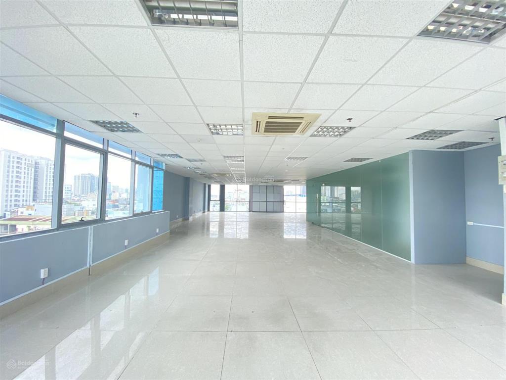 Cho thuê văn phòng quận 10 giá rẻ  giáp quận 3  đường thành thái  dt 100m2 chỉ 8$/m2