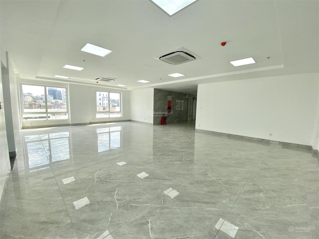 Cho thuê văn phòng quận bình thạnh  khu d2điện biên phủ, 80m2 chỉ 11,5$/m2 ngăn sẵn phòng