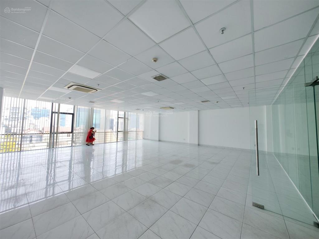 Cho thuê văn phòng tân bình giá cạnh tranh  free ngoài giờ, 70m2 mặt kính thoáng