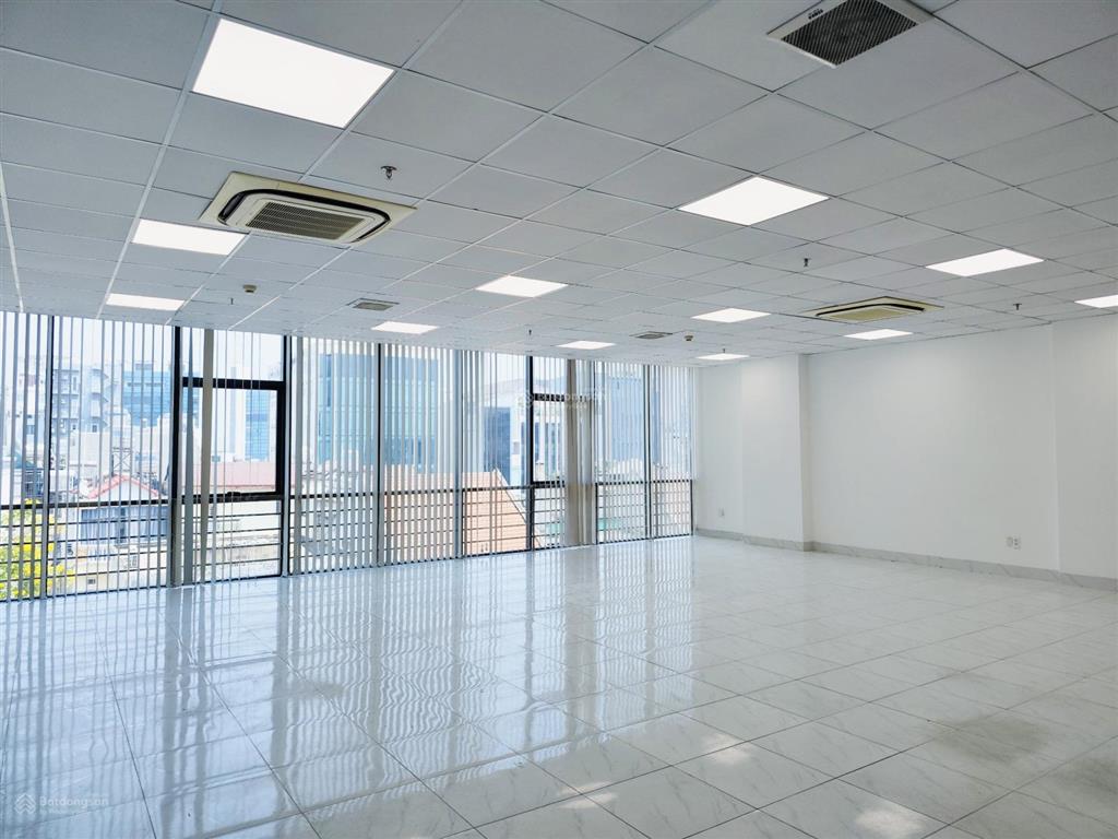 Cho thuê văn phòng tân bình giá cạnh tranh  free ngoài giờ, 70m2 mặt kính thoáng