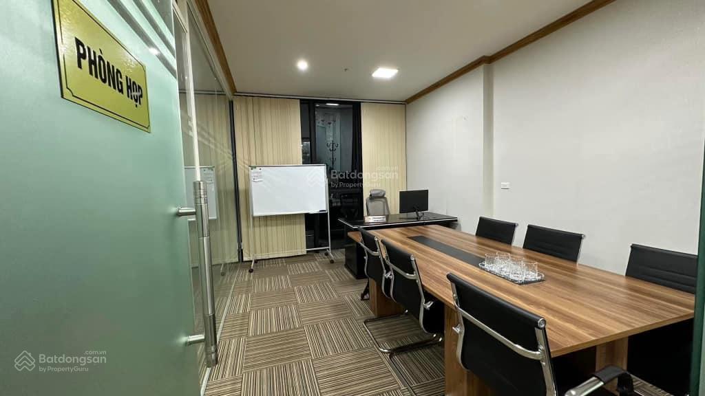 Cho thuê văn phòng quận 1 (hàm nghi)55m2 full nội thất 1015 người, có phòng họp, tiếp khách free