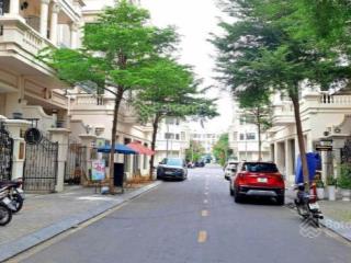 Hàng hiếm !!! chủ định cư bán nhà hxh 7m đường 3/2 quận 10  11m x 40m 450m2 giá tốt , lv chính chủ