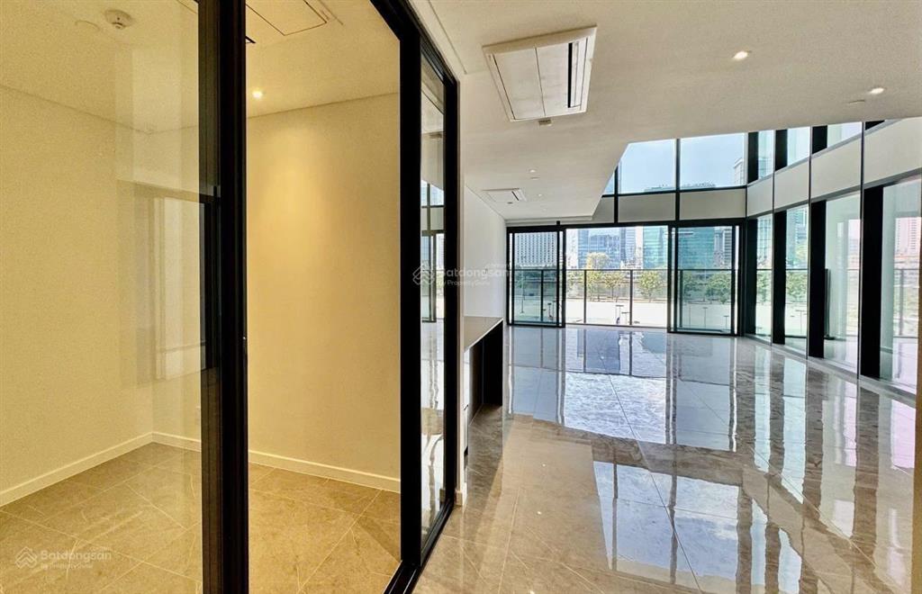 Căn hộ opera  diện tích 251m² 4pn 3wc  view trực diện bitexco  giá tốt