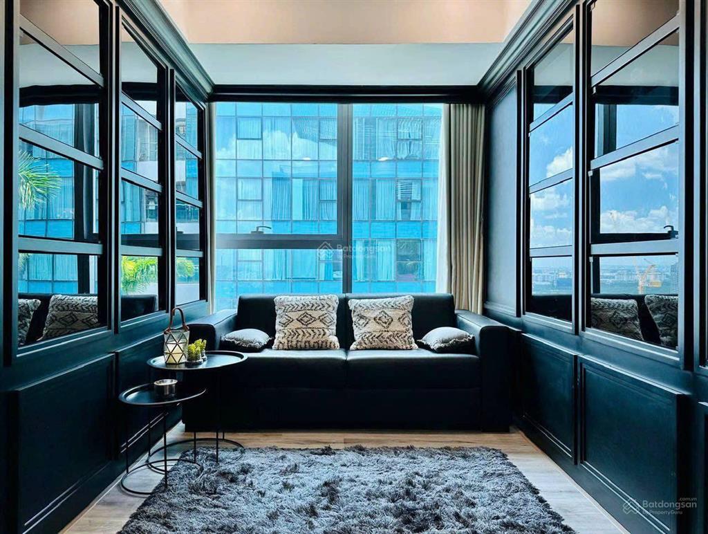 Bán căn hộ vincom đồng khởi  235m2 4pn 4wc ntcb  2 view marina tower và hồ bơi