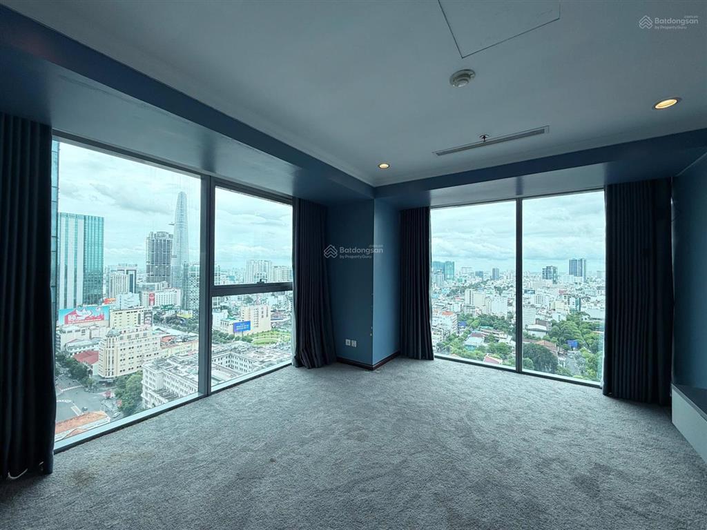 Căn gốc trong vincom đồng khởi  160m2 3pn 2wc full nội thất  view xem pháo hoa