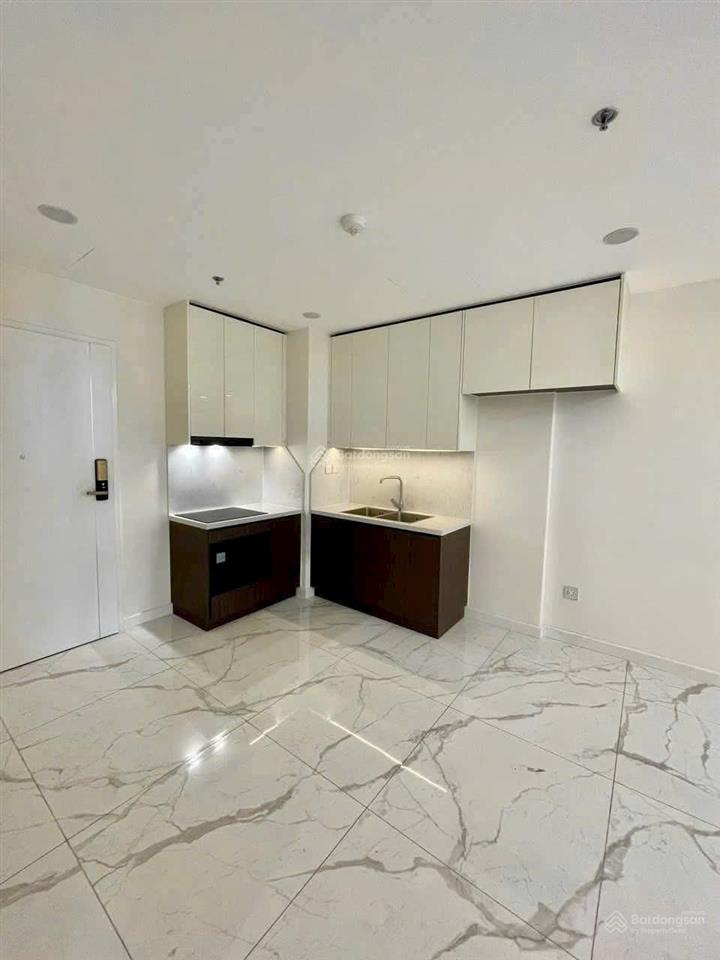 Cho thuê gấp căn 2pn2wc 75m2 13tr đang trống ở liền view đẹp nhà đẹp