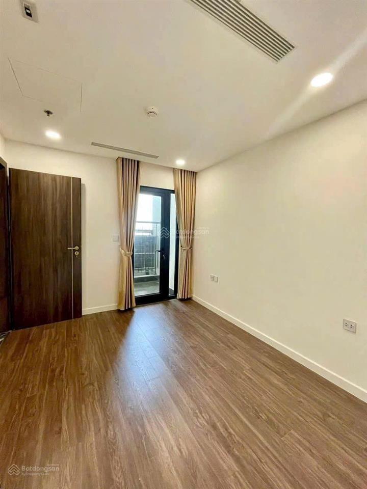 Cho thuê gấp căn 2pn2wc 75m2 13tr đang trống ở liền view đẹp nhà đẹp