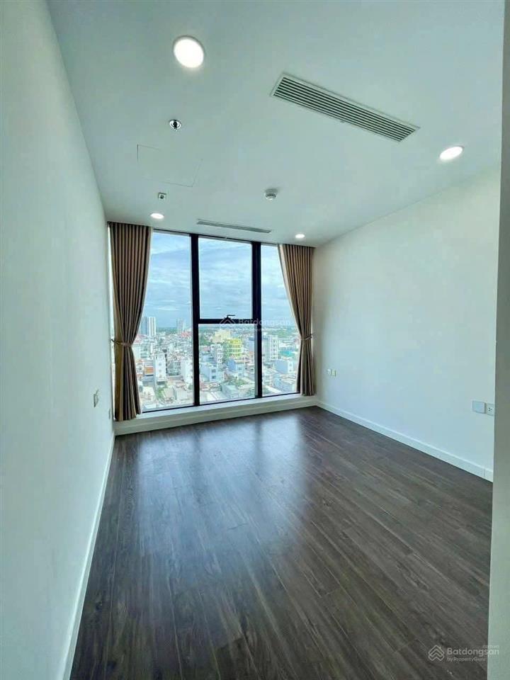 Cho thuê gấp căn 2pn2wc 75m2 13tr đang trống ở liền view đẹp nhà đẹp