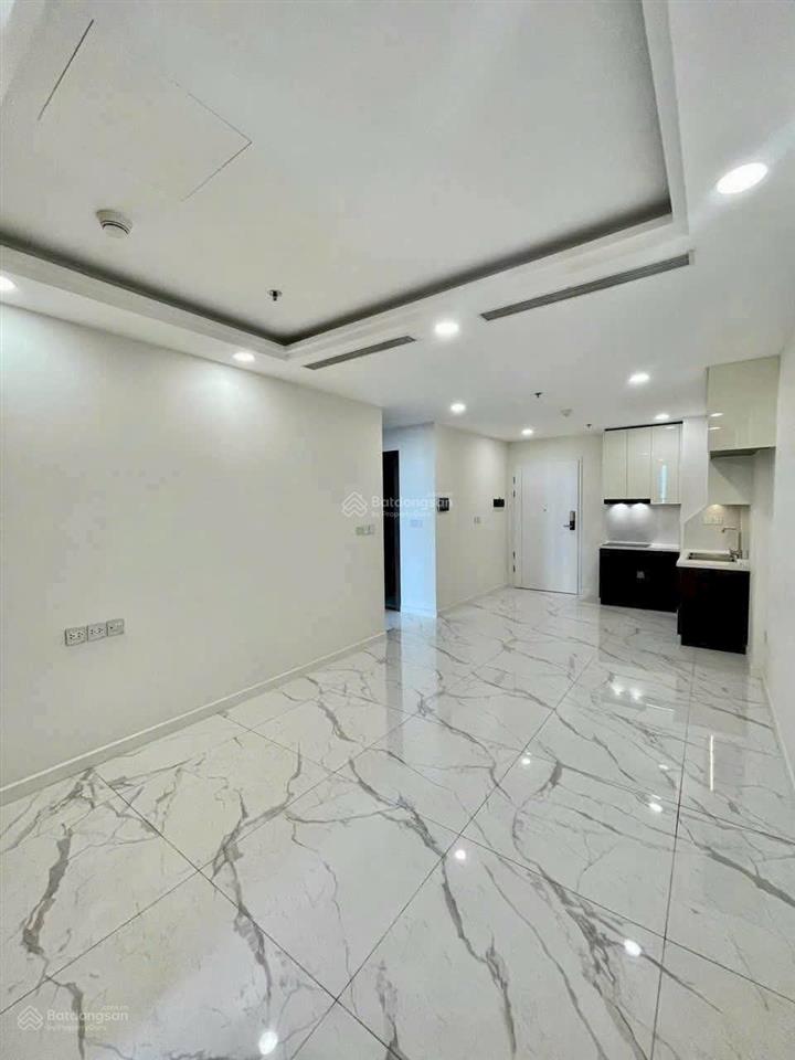 Cho thuê gấp căn 2pn2wc 75m2 13tr đang trống ở liền view đẹp nhà đẹp