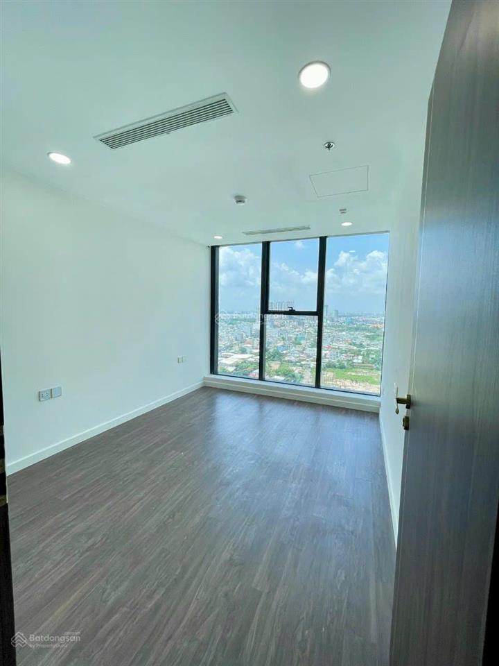 Cho thuê gấp căn 2pn2wc 70m² nội thất cơ bản 13tr sunshine sky city