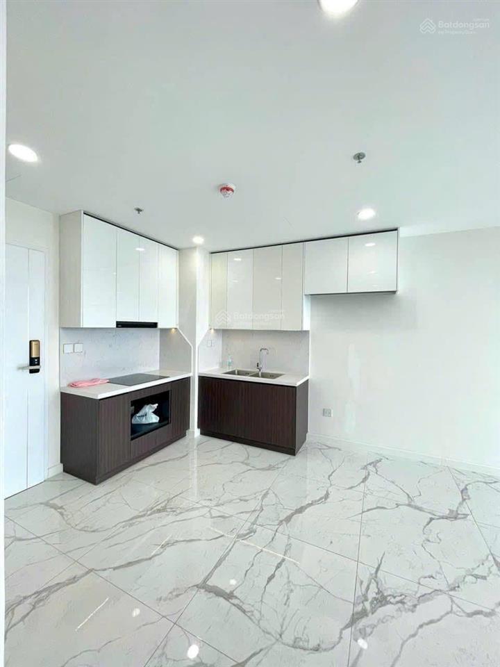 Cho thuê gấp căn 2pn2wc 70m² nội thất cơ bản 13tr sunshine sky city