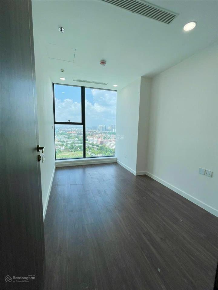 Cho thuê gấp căn 2pn2wc 70m² nội thất cơ bản 13tr sunshine sky city