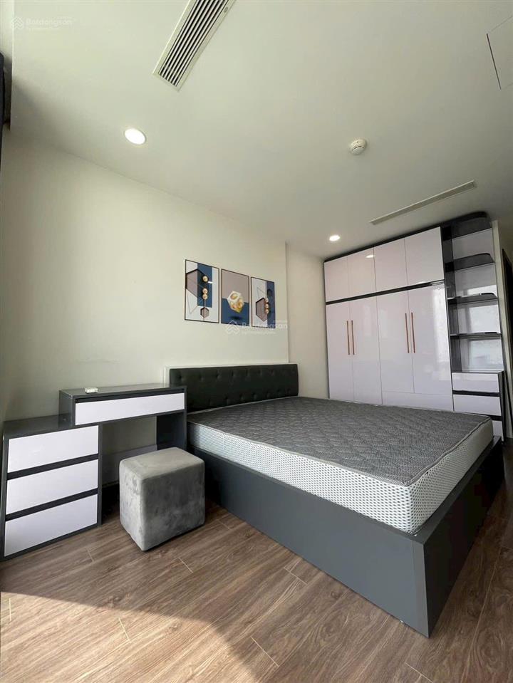 Cho thuê gấp cc 3pn, 106m2 tại sunshine sky city, phú thuận, q7, 26 triệu vnd