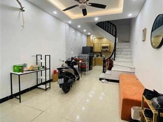 Bán nhà đường lángđống đa, ba gác tránh, ngõ thông, ở ngay, 36m2x4t, giá 9,5 tỷ