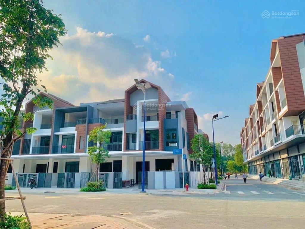Bán nhà phố 2 lầu chỉ thanh toán 30% nhận nhà  phần còn lại giãn 5 năm không lo lãi suất nh