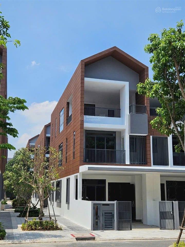 Bán nhà phố 2 lầu chỉ thanh toán 30% nhận nhà  phần còn lại giãn 5 năm không lo lãi suất nh