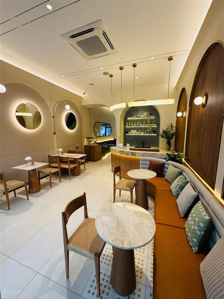 Bán nhà phố 2 lầu chỉ thanh toán 30% nhận nhà  phần còn lại giãn 5 năm không lo lãi suất nh