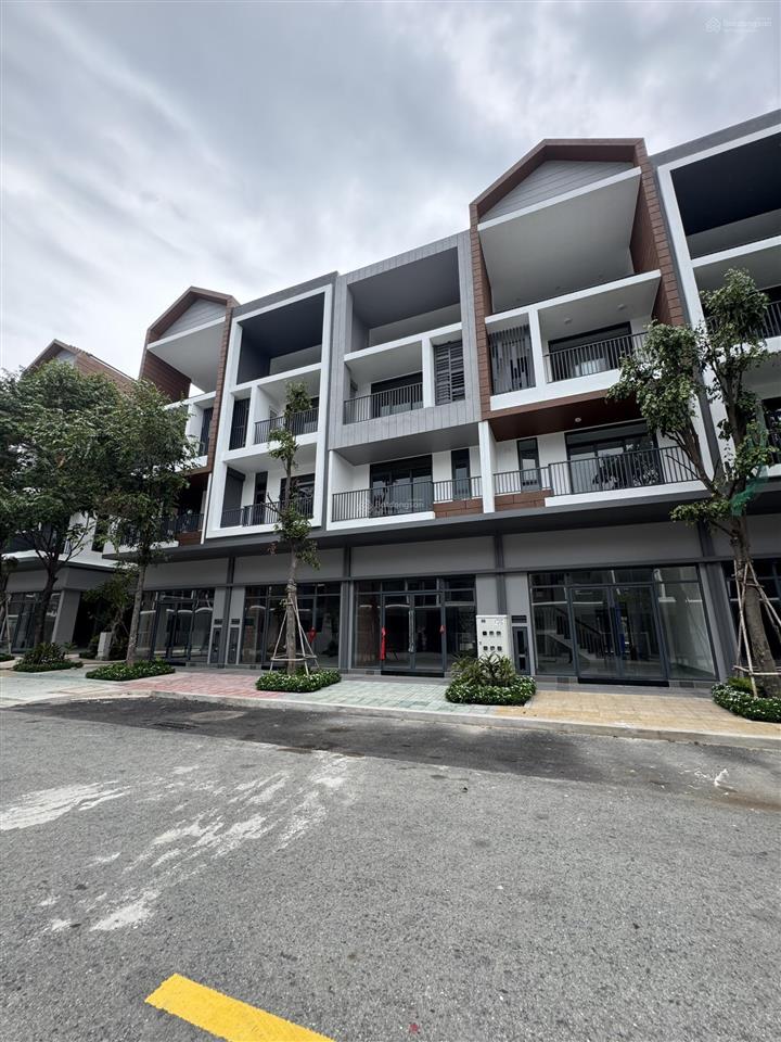 Nhà phố 3 tầng ngay trung tâm p. bình dương  tt 30% nhận nhà  bank 70% chỉ 7,5 tỷ