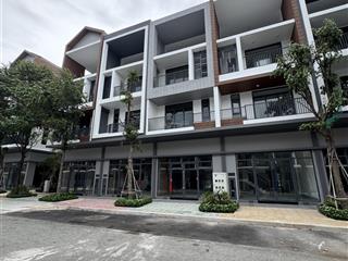 Nhà phố 3 tầng ngay trung tâm p. bình dương  tt 30% nhận nhà  bank 70% chỉ 7,5 tỷ