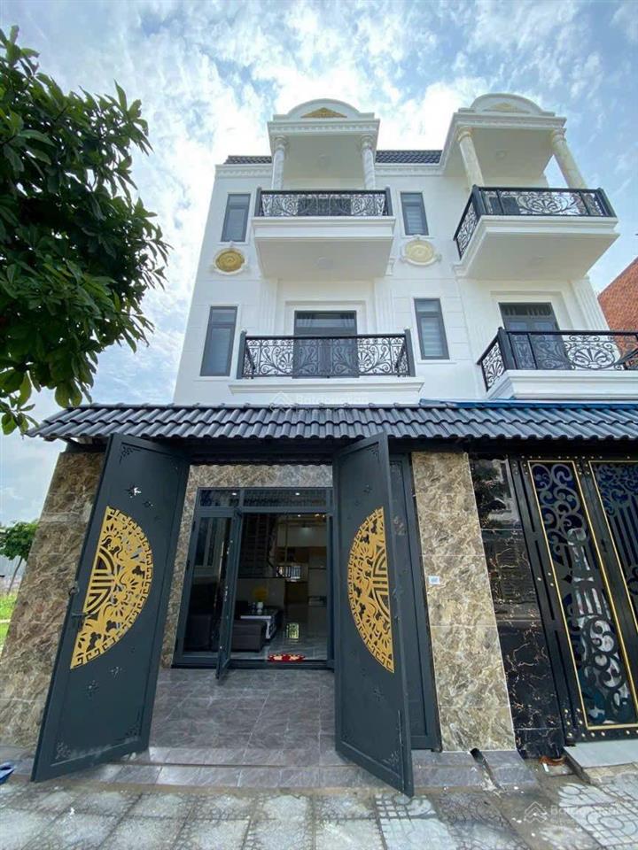Nhà 2 lầu ngay trung tâm tp mới bình dương chỉ 7,5 tỷ  tt 30% nhận nhà  chìa khoá trao tay