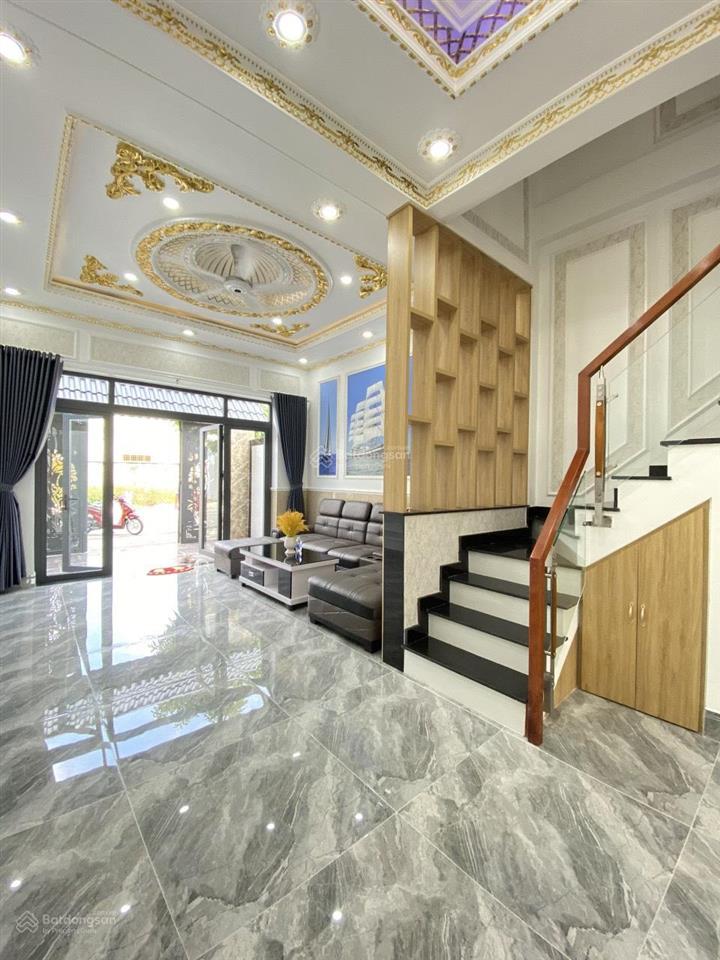 Nhà 2 lầu ngay trung tâm tp mới bình dương chỉ 7,5 tỷ  tt 30% nhận nhà  chìa khoá trao tay