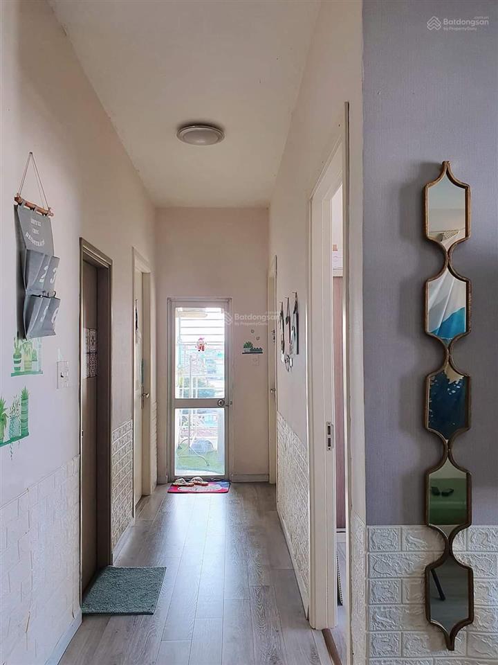 Bán cc sài gòn town căn góc quận tân phú, 85m2, 3 phòng, giá 2 tỷ 7. giấy tờ hợp lệ.  0384 015 ***