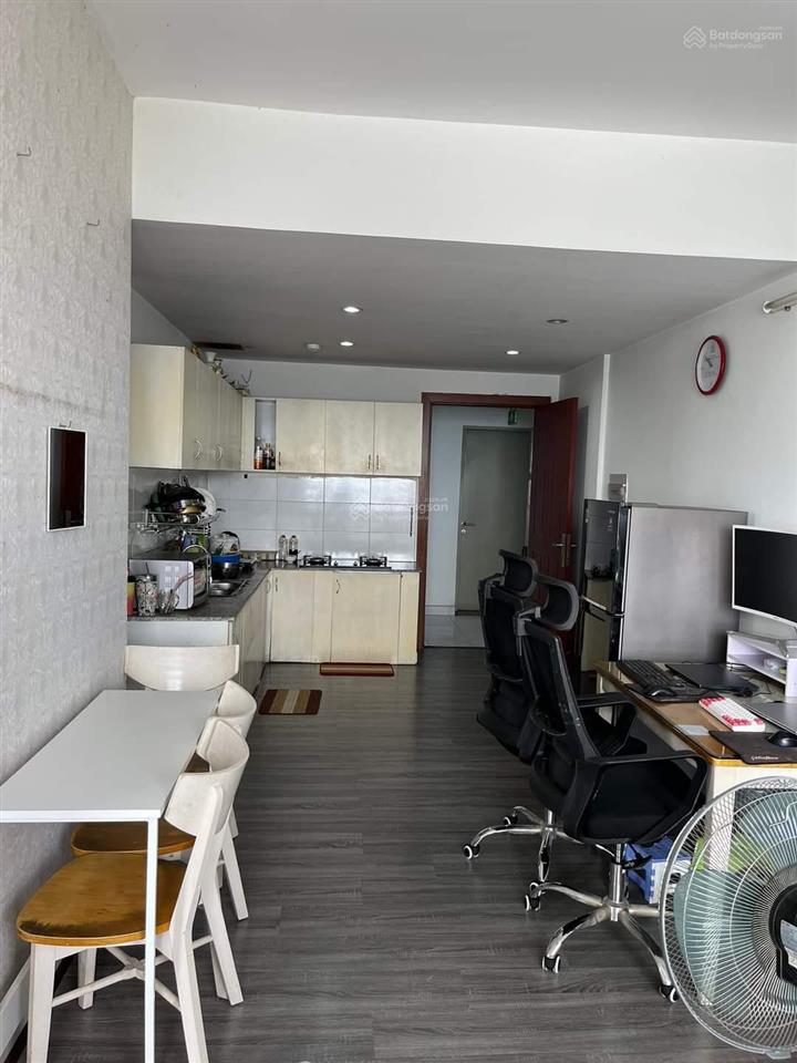 Bán ch sài gòn town 60m2, 2 phòng ngủ. giá tốt 2.220 tỷ, hợp đồng mua bán,  0384 015 *** xem nhà