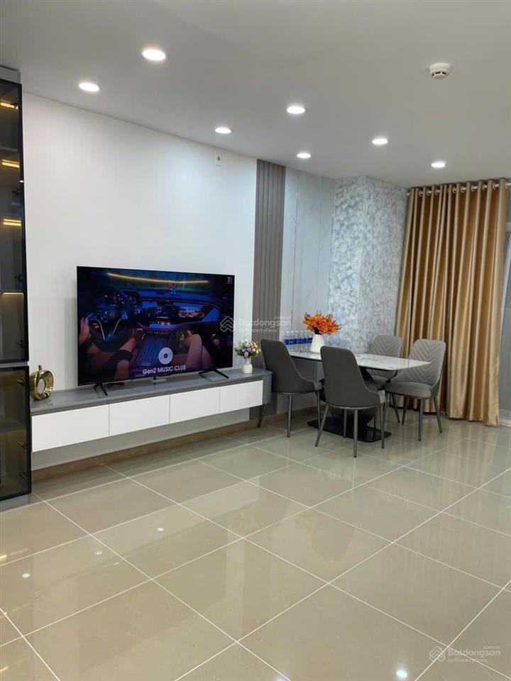 Cần bán căn hộ hoàng kim thế gia  q. bình tân. diện tích 83m2, căn góc 3pn, giá bán 3 tỷ 7.