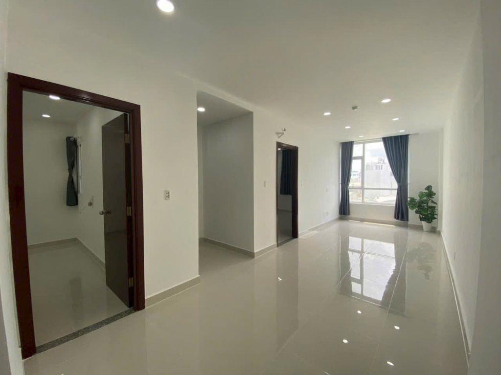 Bán chung cư 8X Rianbow 2PN giá bán 2.750 tỷ. Giáp Tân Phú, có ngân hàng hỗ trợ vay.