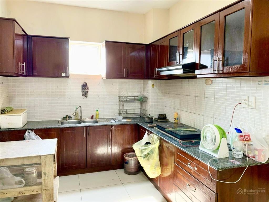 Bán căn hộ phú thạnh 3pn rộng 90m²  giá bán 2.8 tỷ.  xem nhà 0384 015 ***