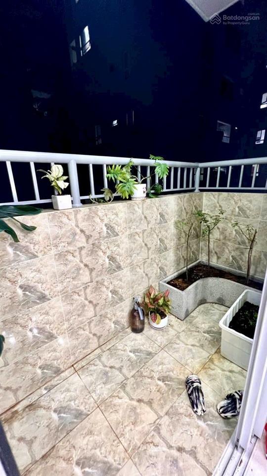 Cần bán chung cư baybylon đường âu cơ quận tân phú, 50m2, 1pn, sổ hồng riêng.