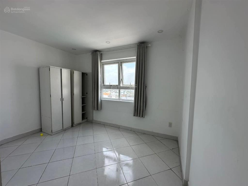 Bán cc 8x đầm sen, 1pn  1wc, giá bán 2 tỷ 250  sổ hồng riêng.  0384 015 *** xem nhà