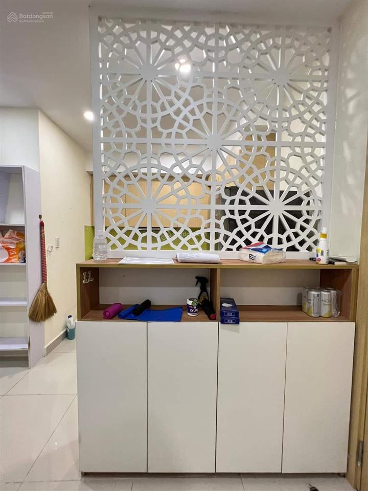Bán căn hộ có sổ hồng  2pn tại cc oriental plaza, q. tân phú, giá bán 4.5 tỷ