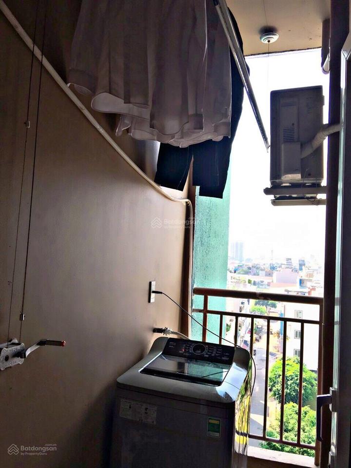 Bán căn hộ 8x đầm sen với diện tích 64m2  2pn. bán giá 2 tỷ 8  sổ hồng riêng,  0384 015 ***
