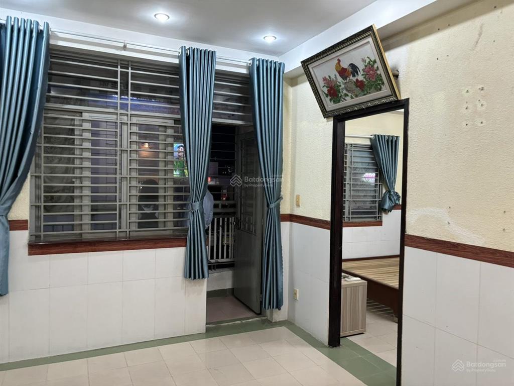 Bán căn hộ phú thọ ngay coopmart lữ gia q.11, có sổ hồng, 60m2, giá bán 3,8 tỷ.