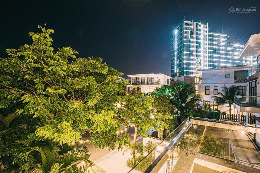 Cắt lỗ sâu! villa vip flc sầm sơn 500m2 3 tầng 7pn bể bơi riêng sổ đỏ lâu dài