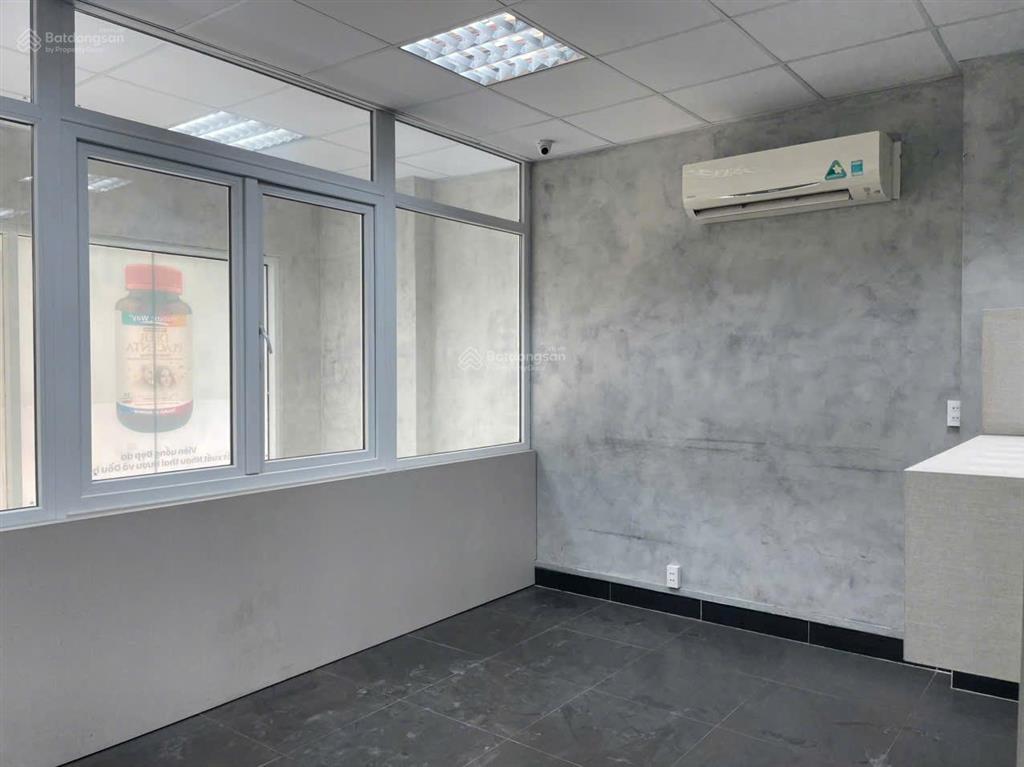 Bán shophouse chung cư sky center 130m2 = 8,260 tỷ bao thuế phí sang tên, sẵn hđồng thuê 33tr/tháng