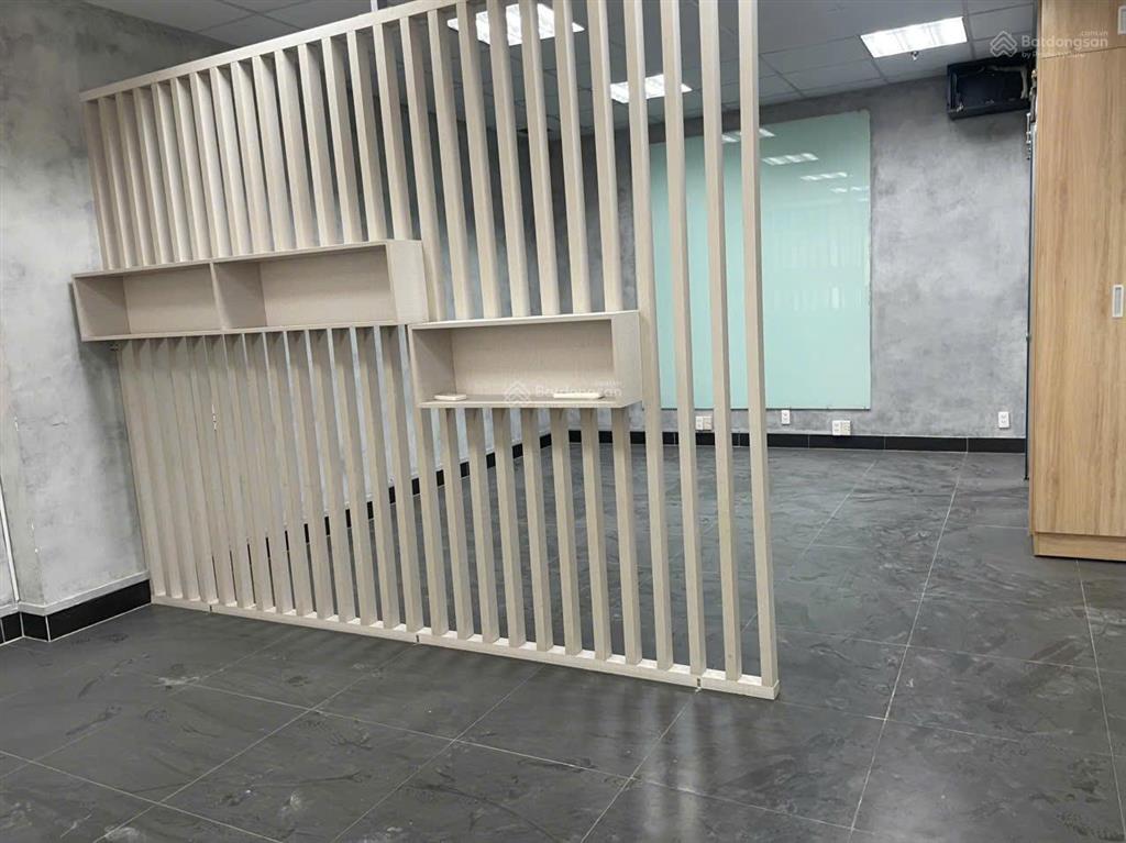 Bán shophouse chung cư sky center 130m2 = 8,260 tỷ bao thuế phí sang tên, sẵn hđồng thuê 33tr/tháng