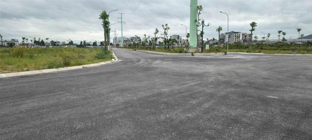 Bán lô đất 96m² cạnh kcn quang châu  thanh toán 10%/tháng dự án khang phát century