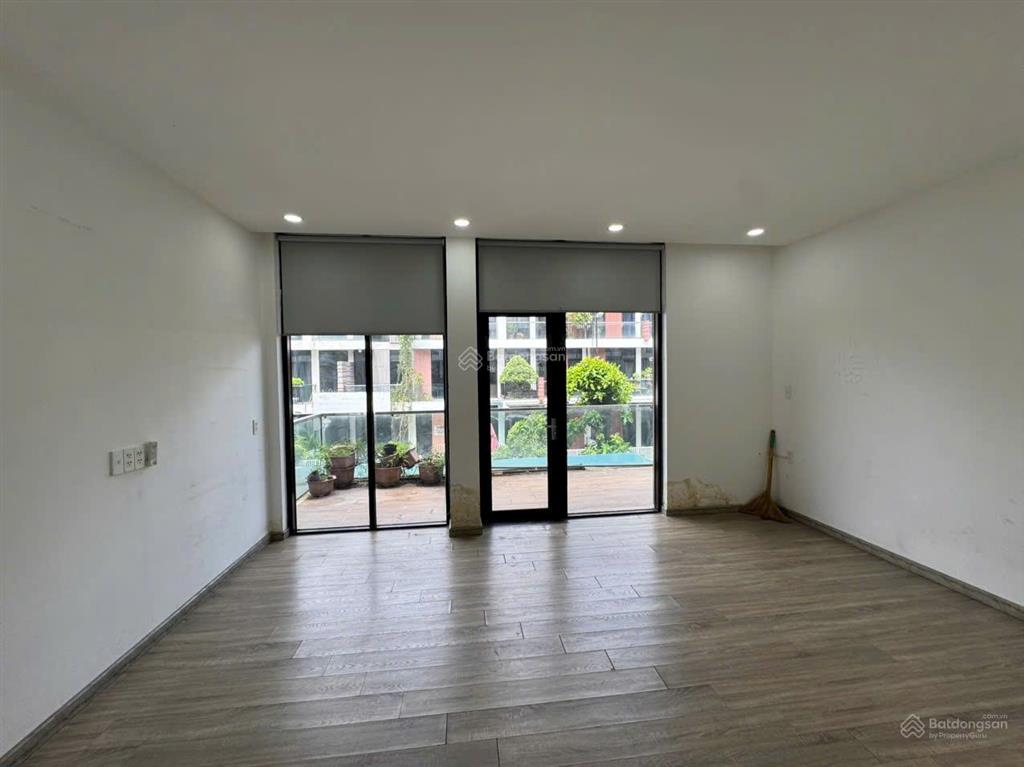 Bán nhà phố citi bella 1, compound, hướng tây nam